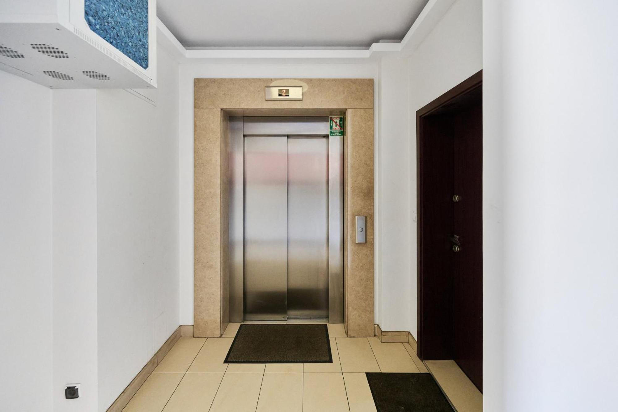 Apartament Szept Galeria Dominikanska By Noclegi Renters Wroclaw Luaran gambar