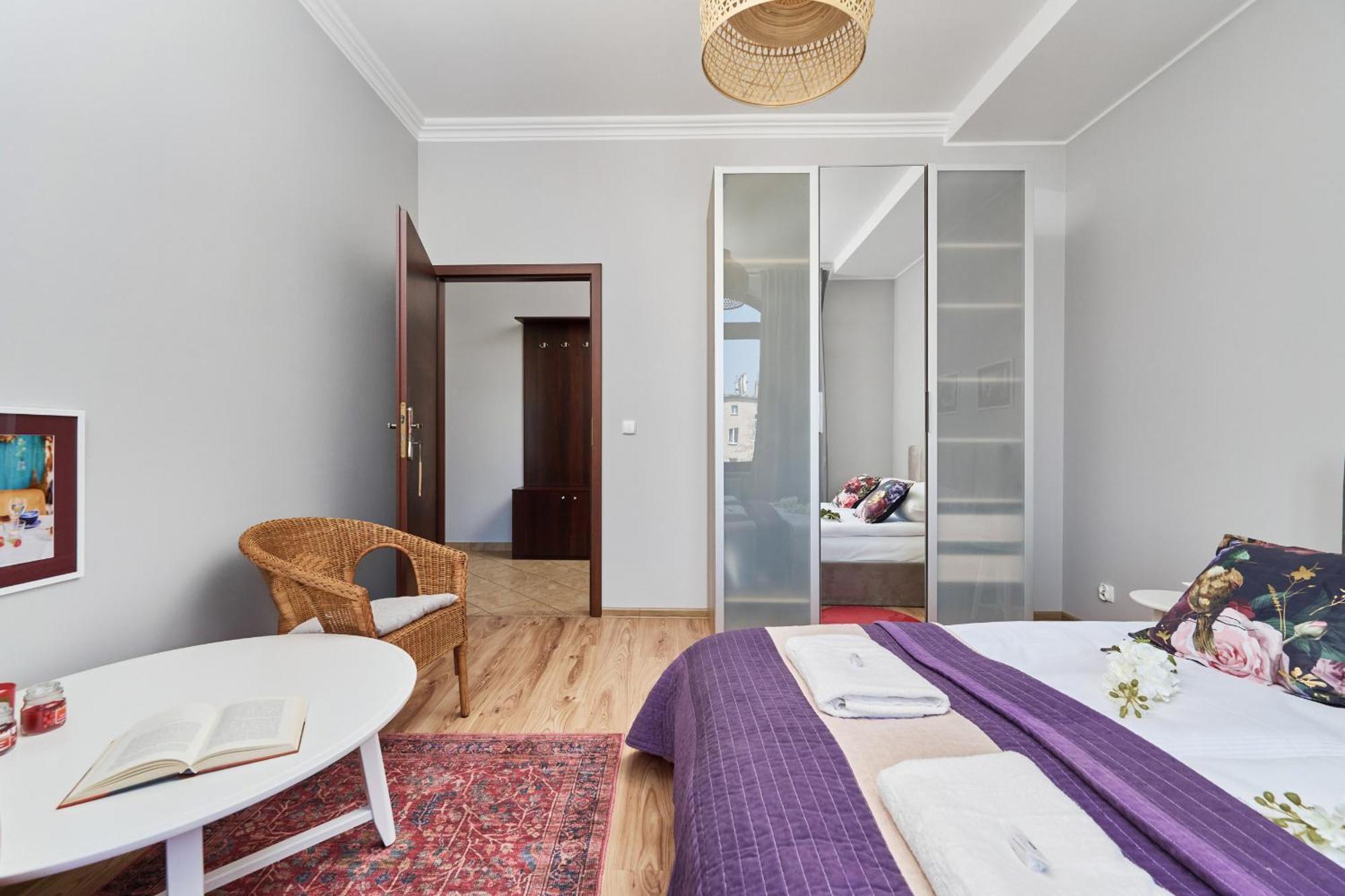 Apartament Szept Galeria Dominikanska By Noclegi Renters Wroclaw Luaran gambar